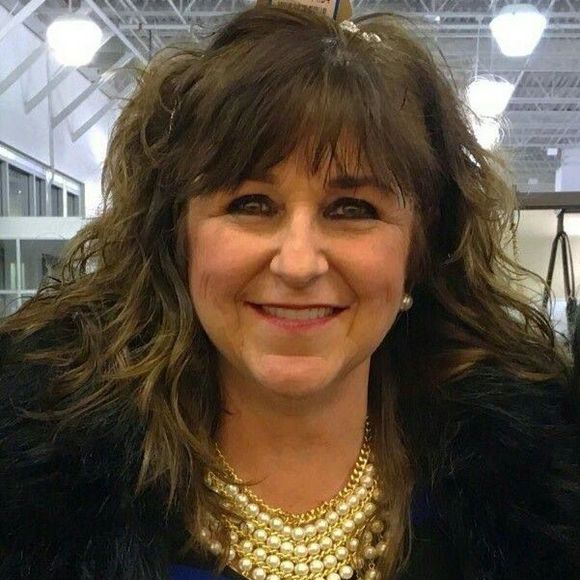 Welcome to Princess Gammy's Closet! - Picture 2 of 2